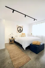 A Cronulla Coastal 1BR – Steps to the Ocean_U3 - Image 2