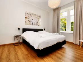 Affluent Holiday Home in Spa with Jacuzzi, Garden & Sauna - Image 2