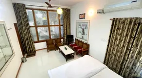 Poonam Palace near by Airport - Image 2