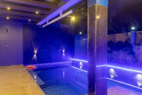Villa De Aqua ECR 2 with Rain Shower Pool and 4K Cinema - Image 4