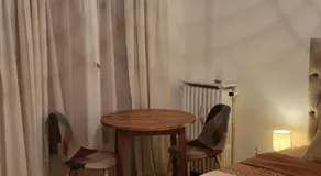 Château 5 min avec balcon et un Stationnement gratuit - Image 2