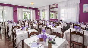 Hotel Cheri - Image 5