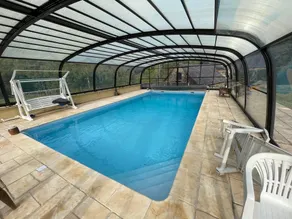 Large property with three cottages - Image 3