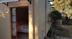 LightStone Guesthouse - Image 3