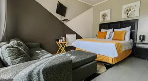 016 Guest House - Image 5