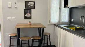 James Home - Image 4