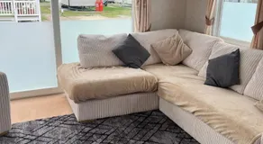 2 Bedroom Mini Lodge near the beach - Image 2