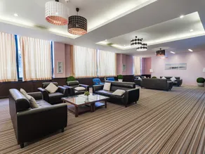 Townhouse Hillview Suites Pattaya Formerly Chatkaew Suites - Image 3