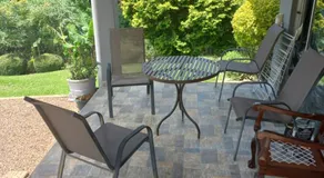 Queenz Bed & Breakfast - Image 3