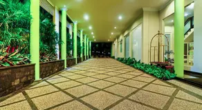 Riverstone Hotel & Cottage - Image 4