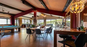 Maison avec Piscine, Spa et Jacuzzi - Image 3
