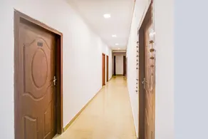 Hotel O Jankipuram Vikas Nagar - Image 5