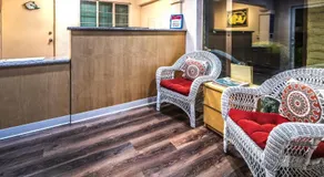 Hitching Post Studios Inn - Image 5