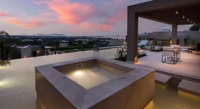 Maravilla Luxury Living & Spa - Image 4