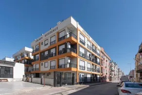 MaxiHomes Swan & Boutique Apartment - Image 3