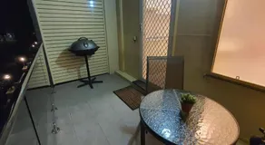 Apartment in Griffith with Free Parking & Wi-fi - Image 4