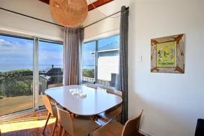 Seakissed Beach House - Image 4