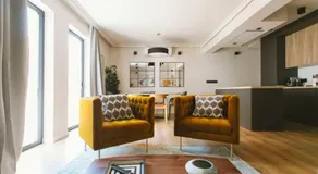 Modern attractive- 2Bd 2Bth- centric - Image 4