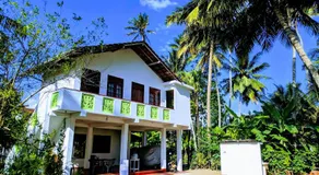 Tropical Point Inn - Image 1