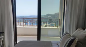 Newly built townhouse with spectacular sea views in an idyllic setting just 15 min from Marbella - Image 3