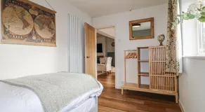Parkfields Cottage - Image 2