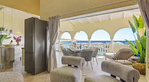 Ocean Pearl - Luxury Oceanfront at Mambo Beach - Image 2