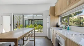 Modern 1-bedroom Apartment - 80 Walkscore! - Image 3