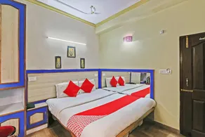 Hotel O Royal Inn - Image 2