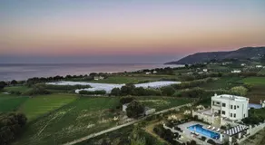 Iremia Luxury Villa with pool - Image 5