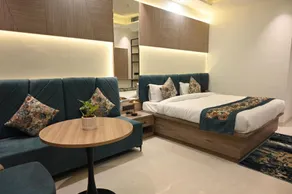 New Naresh Sweets Restaurant and Raebareli - Image 2