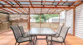 Hobart Riverside Cosy 4BR - 10mins to Hobart CBD - Image 4