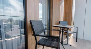 HOTEL LOBBY - Image 5
