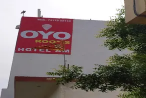 OYO 79725 Hotel Am - Image 5