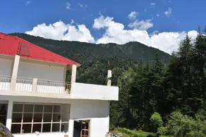 Chopta House Hotel and Restaurant - Image 4