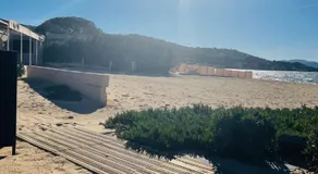 3 Rooms with Sea View Terraces in Peace - Image 5