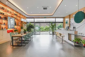 UP AND IN Guizhou Anshun Development Zone Zhongtie Yuling - Image 3