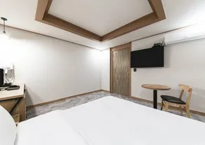 XYM Hotel - Image 2