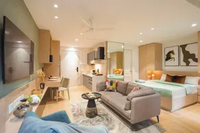 Petal Stays - Neon Homeotel 1 Km from Airport - Image 2