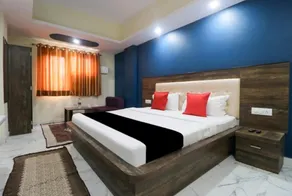 Closed hotel - Image 5