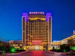 The Hotel V - Image 5