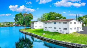 Ocean Whisper - Sleeps 11 - Palm Wave Stays - Image 4