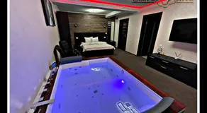 Campus Caffe Mansion - Image 4