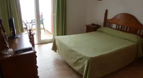 Hostal Cortés - Image 2