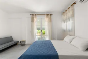 Nikolas Apartments Stoupa - Image 4
