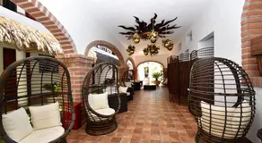 Villas Amalia Hotel - Image 2