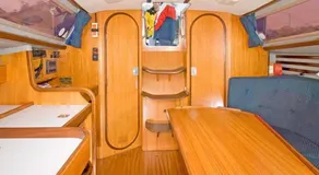 Cosy Sailing Boat Glamping Accommodation on the River in Sandwich - Image 2