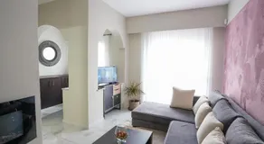 Golden Olive Apartment - Image 2