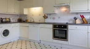 4 Bell Lodge, Thorpeness - Image 3