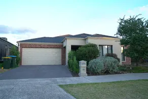 A Comfortable 7BRM House in Melbourne - Image 2