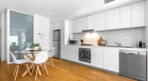 Waterloo St Apartments by Urban Rest - Image 3